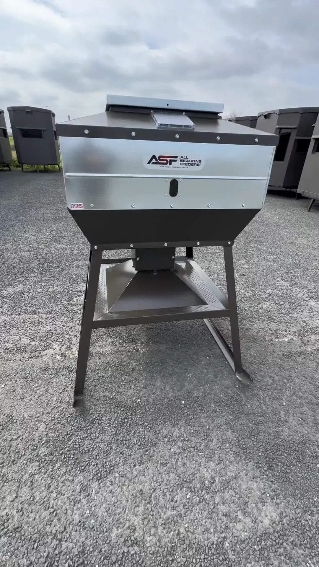 ASF Corn Pro Automatic Corn Feeder | Width 42" | Height 60" & 74" | Capacity 600 & 1,000 lbs