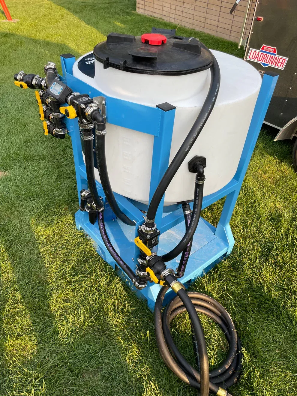 AvaryDrone Drone Cone Mixing Station | Model85 Gallon | Hose Length 20' & 50' Retractable | Flow Rate 65 GPM