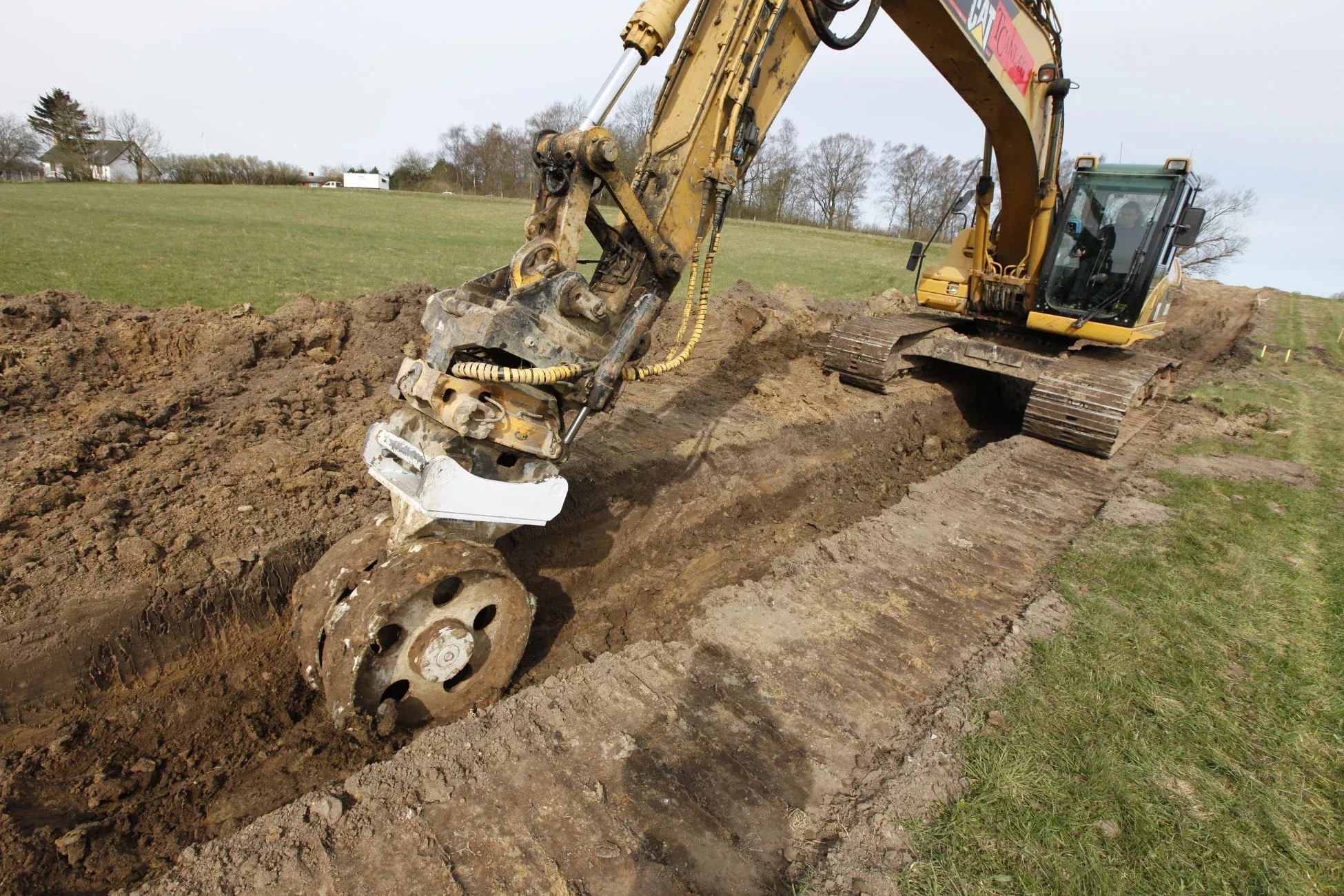 Bedrock Attachments Compaction Wheel | Model ECW1X4 | 4 Wheels | A, 315, B Linkage | Width 36″ | For Excavator