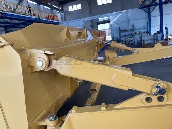 Bedrock Attachments Cylinder & Installation AR | Model BBD8TSU-3 | Weight: 610kg| For Bulldozer