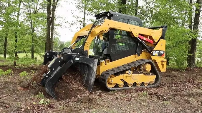Bedrock Attachments Grapple Rake | Width 84″ | Model SKGRR-84 | Hydraulic Flow Range: 15-25 GPM | For Skid Steer