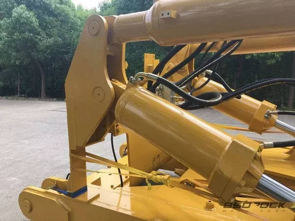 Bedrock Attachments Lift Cylinder Left | Model 1926446B | Weight 246kg | For Bulldozer