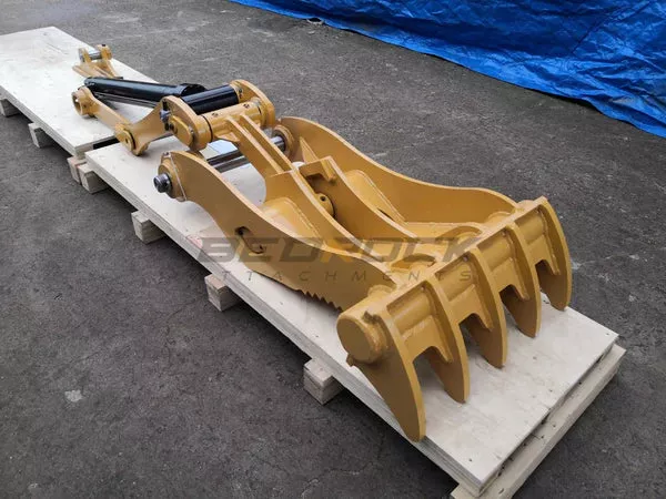 Bedrock Attachments Pin-On Thumb | Model ET65-PO5T36 | Width 30.3″ | Pin Size 65mm | 5 Teeth | Machine Size 12-15 Ton | For Excavators