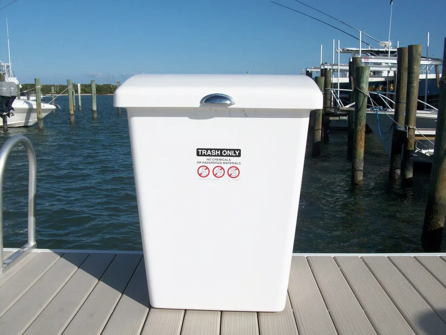 CM Marine Trash Container | Model TR40‑D | 40‑Gallon Capacity | TIG‑Welded Marine Aluminum | Universal Dock & Marina