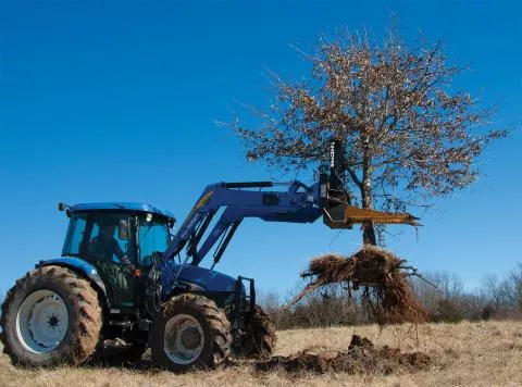 Danuser Intimidator Tree Puller | Model 12201T | 34″ Jaw Opening | 125 HP | For Tractors