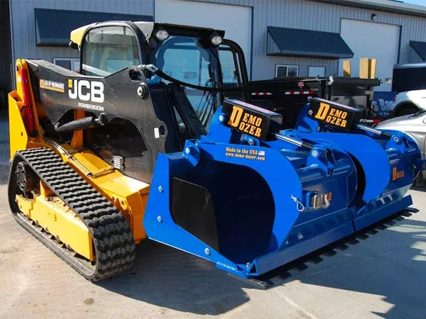 Demo Dozer Skid Steer Grapple Attachment | DD Series | Width 66″ – 84″ | 20–30 GPM | For Skid Steers