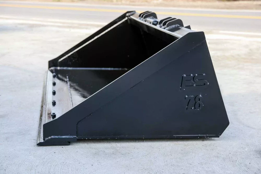 Express Steel 6.5′ Heavy Duty Smooth Bucket | Width 78″ | 25 GPM | For Skid Steers