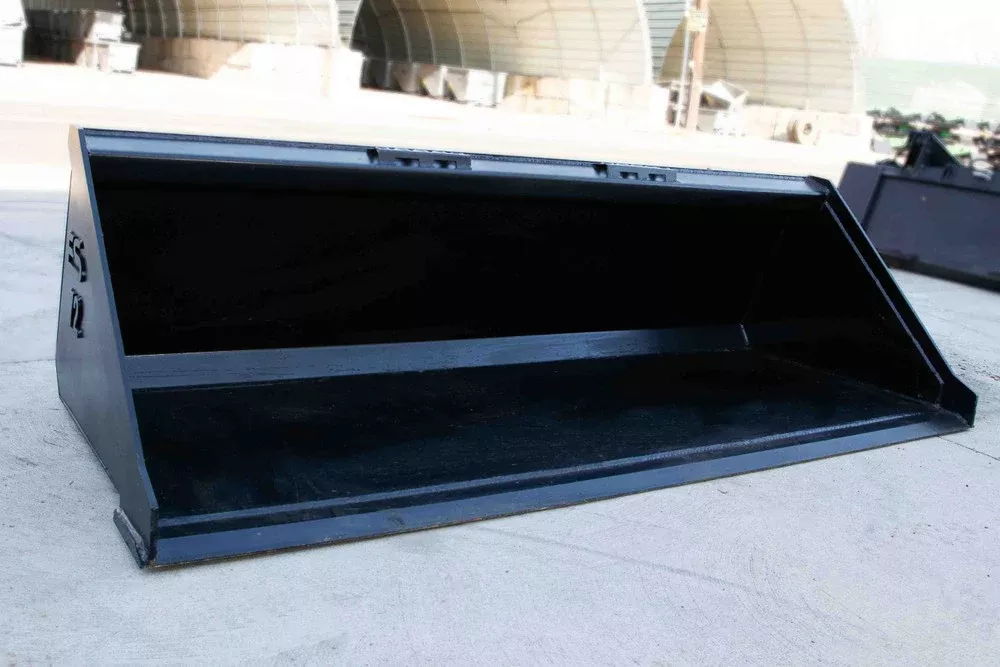 Express Steel 6′ Tomahawk Smooth Bucket | Width 72″ | 15–20 GPM | For Skid Steers