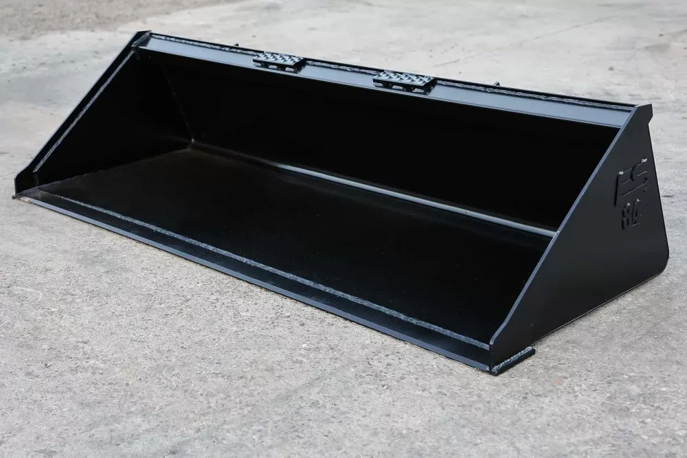 Express Steel 7′ Tomahawk Smooth Bucket | Width 84″ | 25 GPM | For Skid Steers