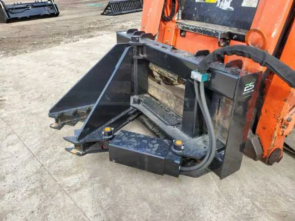 Express Steel Tree Puller | Width 22″ | 15-25 GPM | For Skid Steers