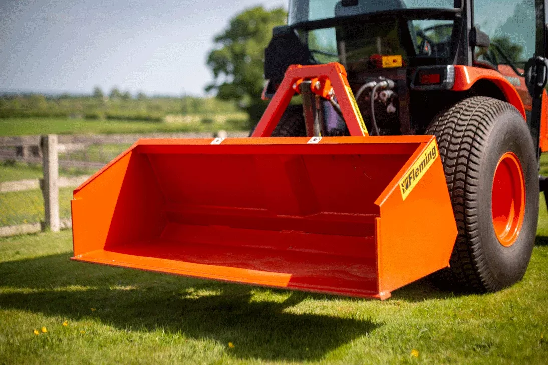 Fleming Hydraulic Compact Transport Box | Model HYD4C & HYD5C | Width 50″ & 59″ | 8-15 GPM | 50-55 HP | For Tractors, Skid Steers & Loaders