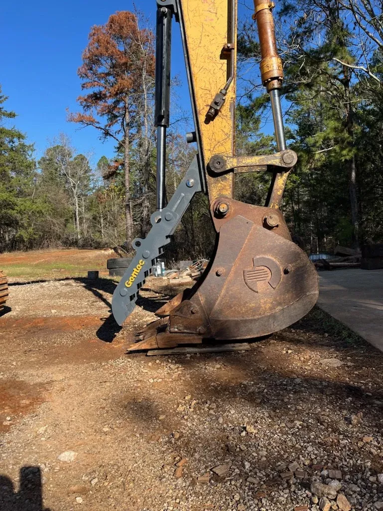 Gentec Equipment Hydraulic Weld-On Thumb | Model HT1850 | Size 18″x50″ | Machine Size 12-19.5 Tons | For Excavators