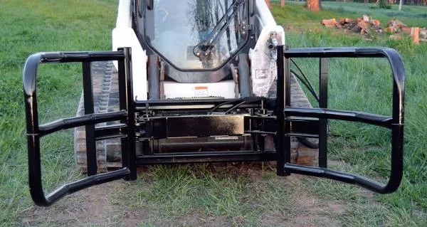 Loflin Fabrication Bale Squeezer| 69″ Opening Width | Hydraulic Cylinder 2½” x 8″ | For Skid Steer