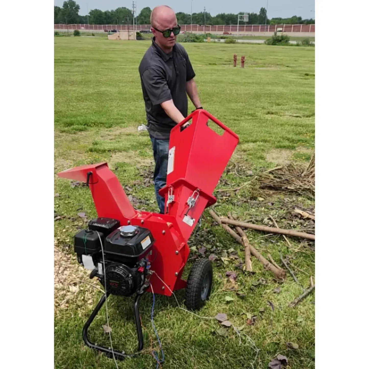 Lumber Jack 3" Chipper Shredder | Model YTL-171-664 | Width 46.2" | Engine 6.5 HP