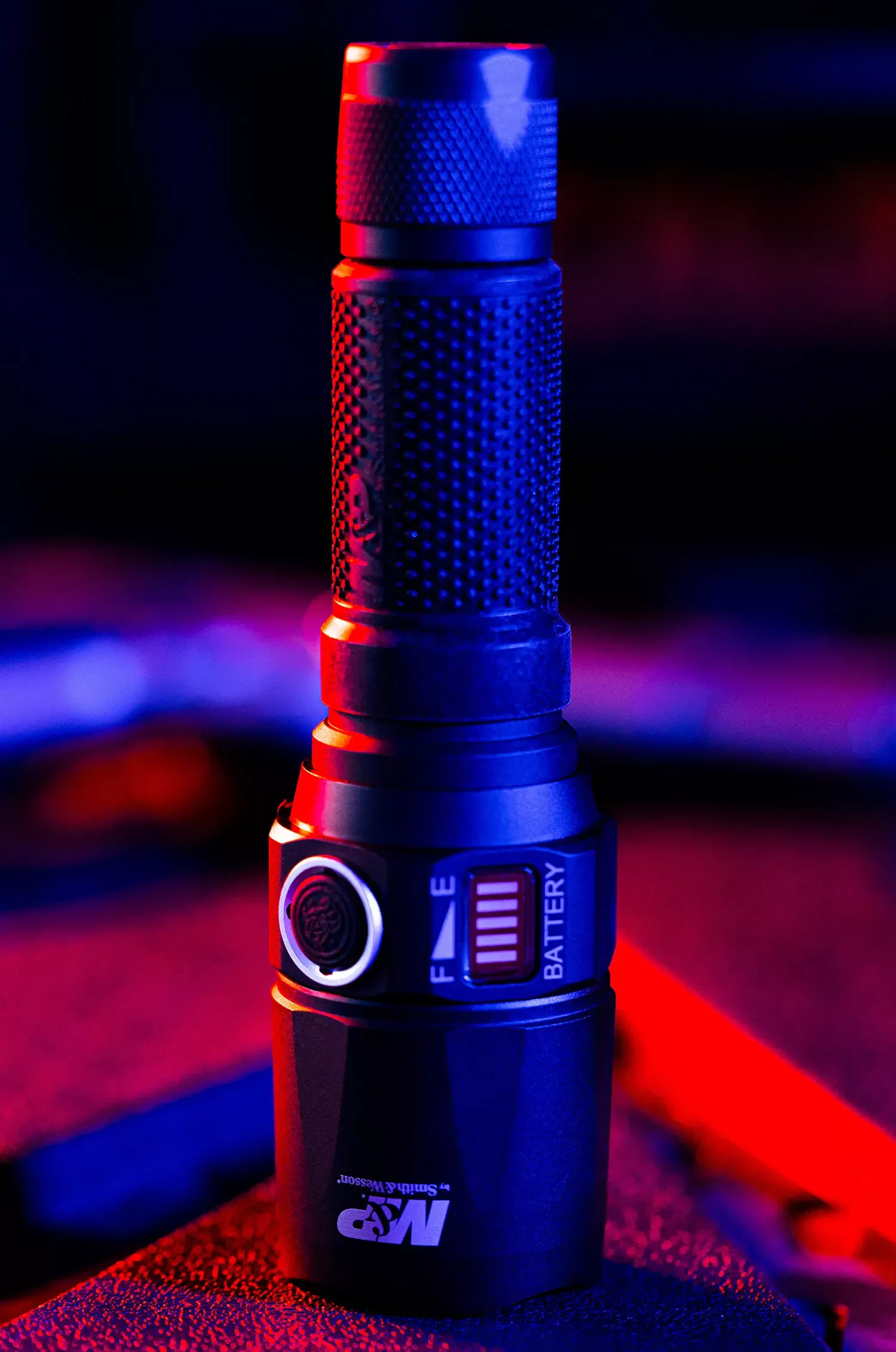 M&P Accessories Night Terror Compact Flashlight Black Anodized White 3236 Lumens Cree LED 282 ft Range