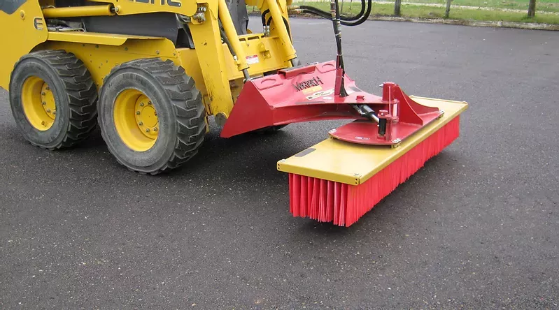 Martatch | Broom | Models MAPB60-A, MCPUB60 & MRS2448-A | Widths 48″ To 60″ | Hydraulic Flow 6 To 22 GPM | For Mini Skid Steers
