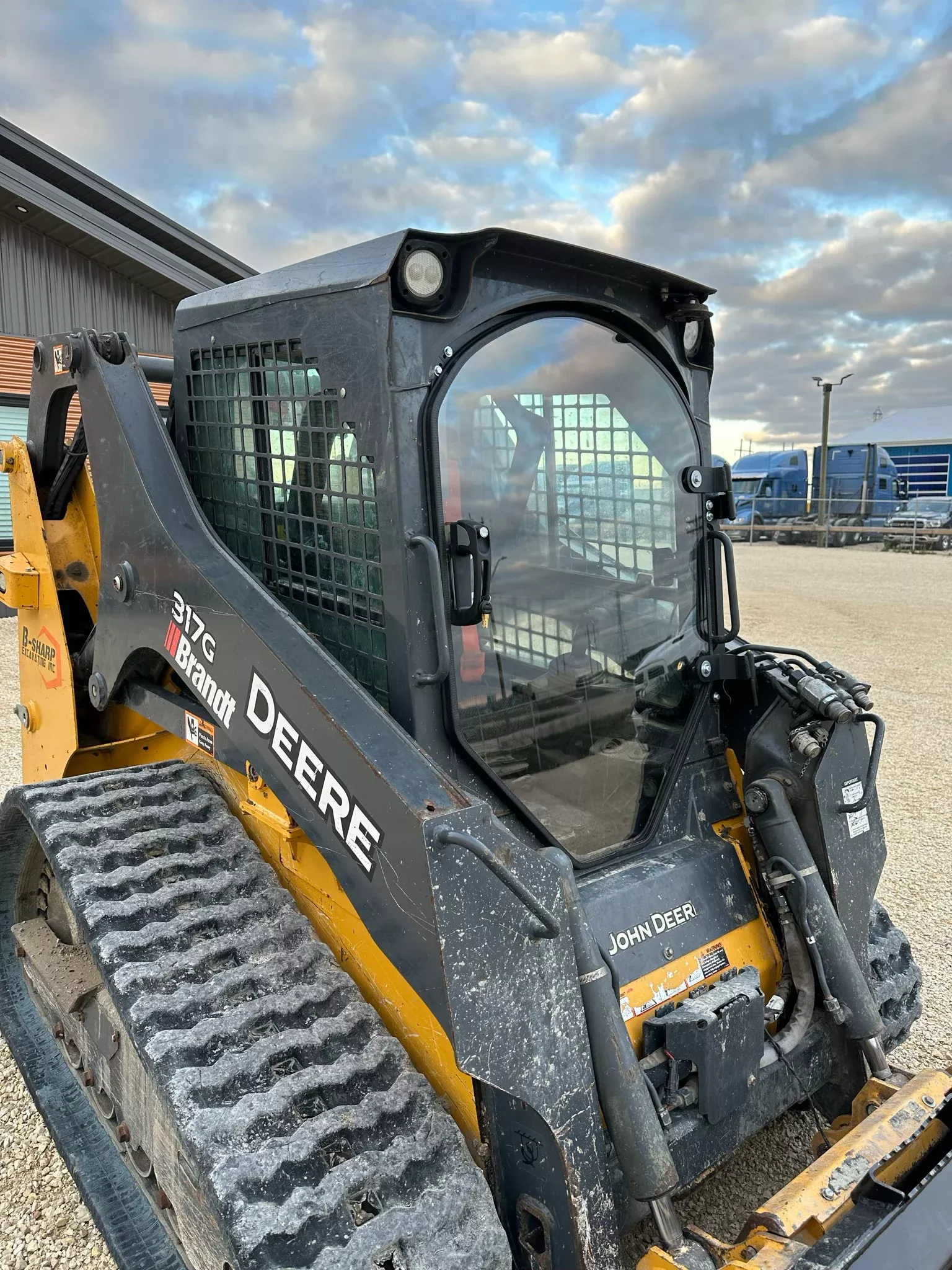 Skid Steer Doors Cab Enclosure Door | BSD‑M (John Deere D/E/G/GR Series 312–333) | ½” Lexan Polycarbonate | 15–25 GPM | For John Deere Skid Steers