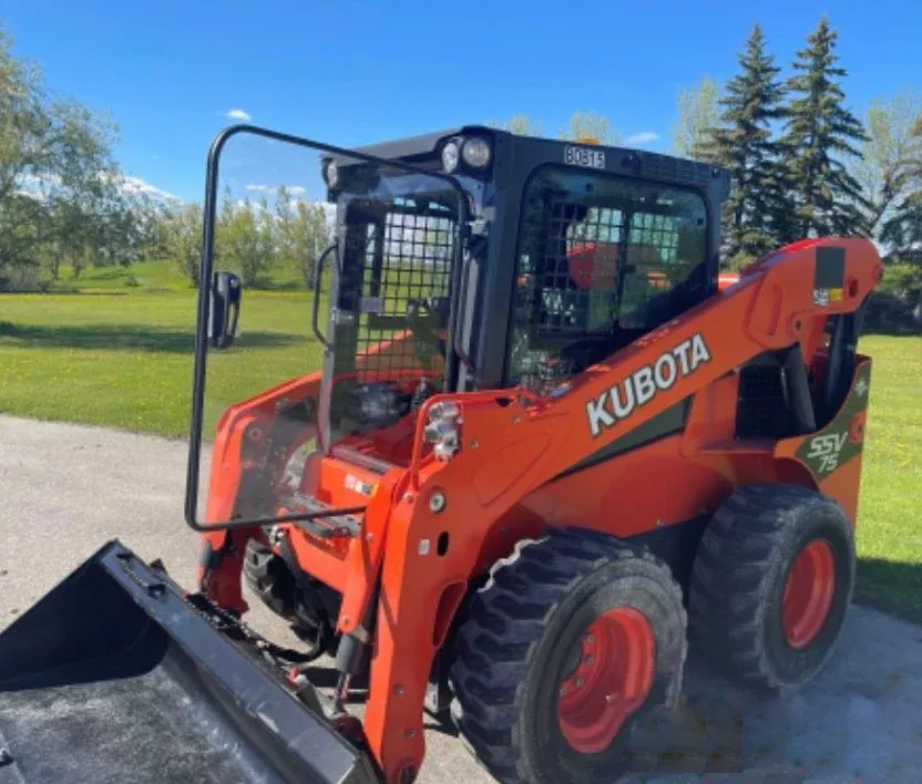 Skid Steer Doors Kubota SSV Cab Enclosure Door | Model KSSV-D | 0.5″ Polycarbonate | 15–25 GPM | For Skid Steers