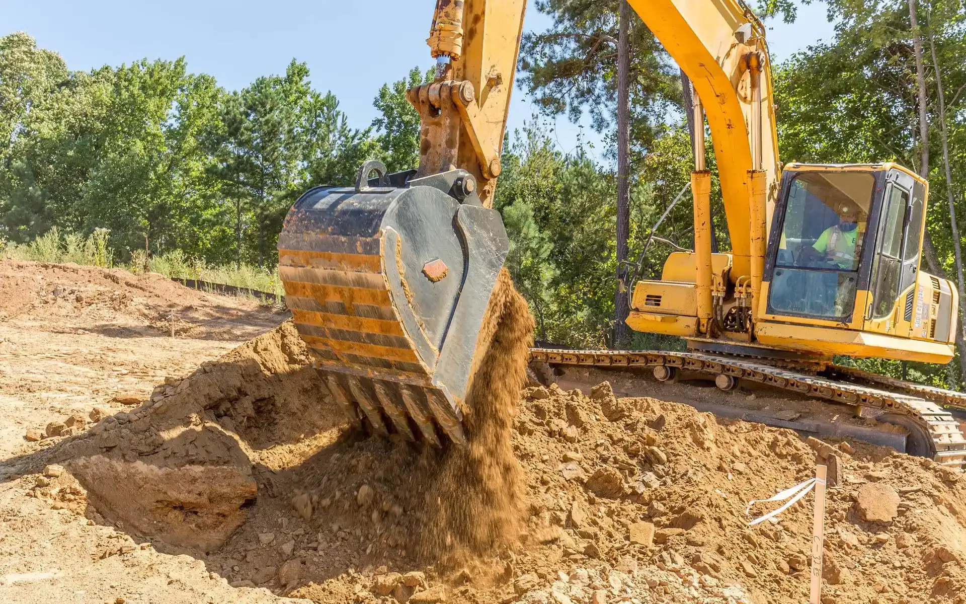 Solesbees Bucket | SEB Series | Width 12″ – 72″ | 2 – 39.5 Tons | For Excavators