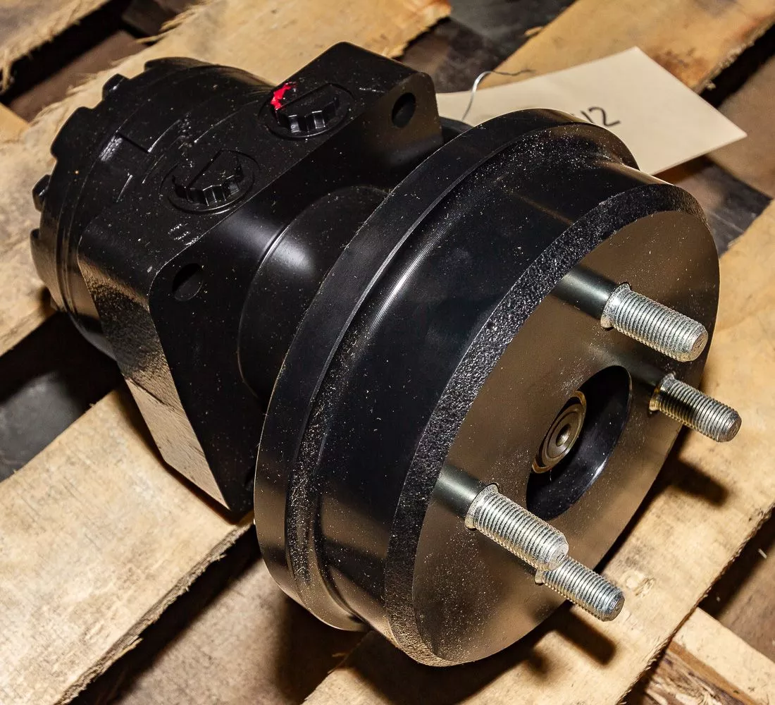 Swisher Motor & Hydraulic Motor Replacement Kit | Width 4″,6″ & 8″ | 2 HP | For Rough Cut Mowers