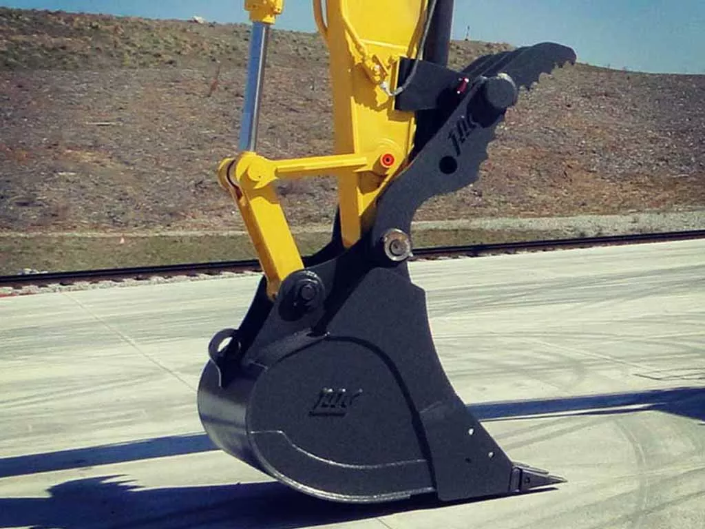 TAG Heavy Duty Dirt Bucket | Width 20″-54″ | 3–6 Teeth | Machine Size 20–22 Ton | For Excavators