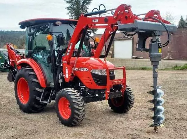 Worksaver Hydraulic Post Hole Diggers | Models 924HC | Auger Length 42″ | Horsepower 30-60 HP | For Tractors